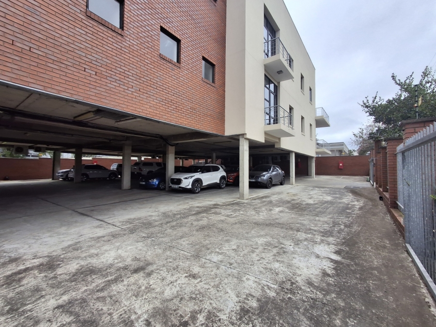 To Let Commercial Property for Rent in Vincent Eastern Cape